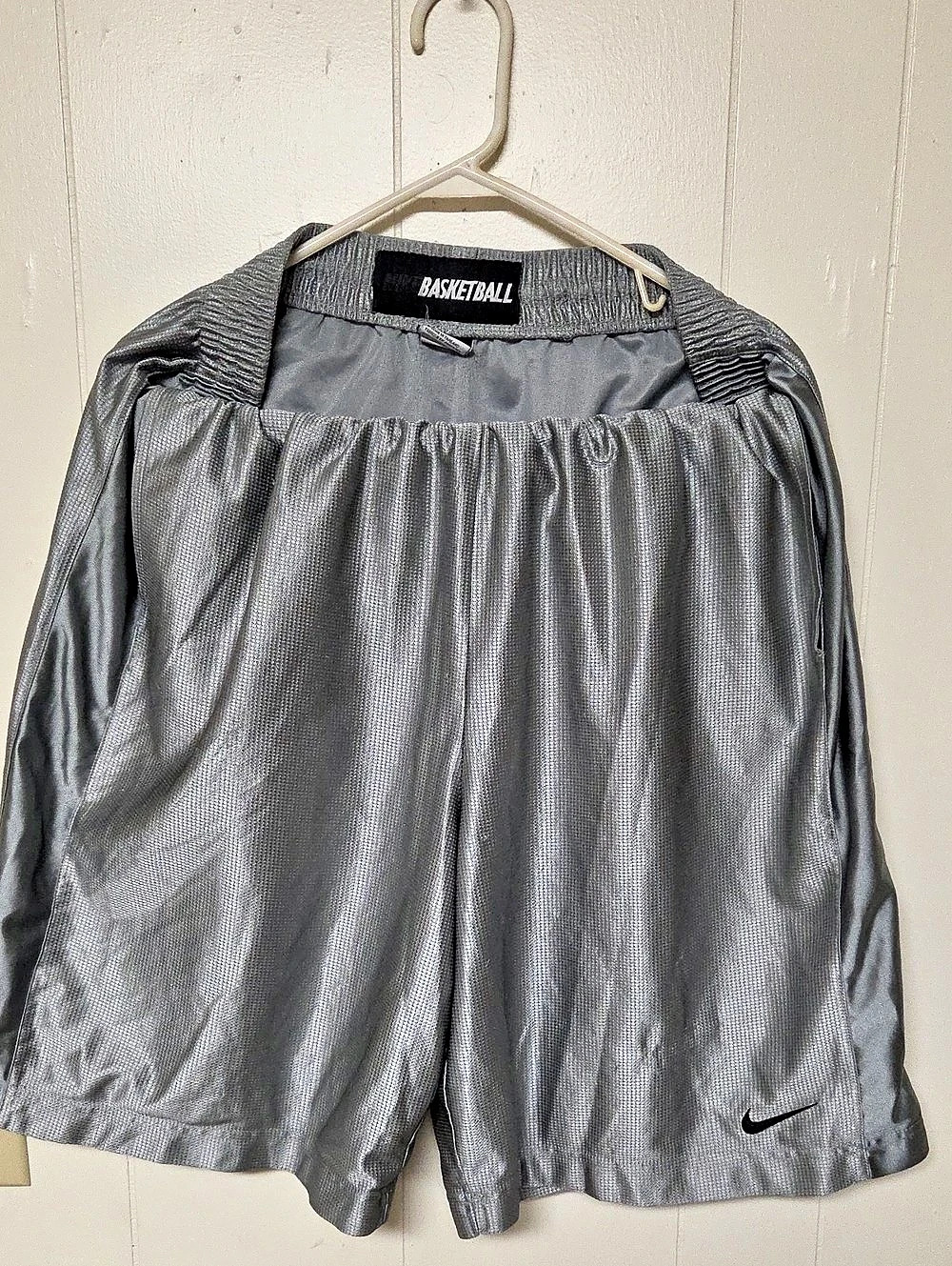 Excellent Condition Mens Basketball Shorts Athletic Shorts in Gray Size XXL